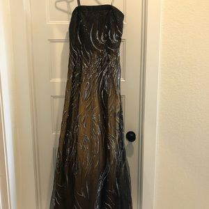 Beautiful Gold and Black Evening gown
